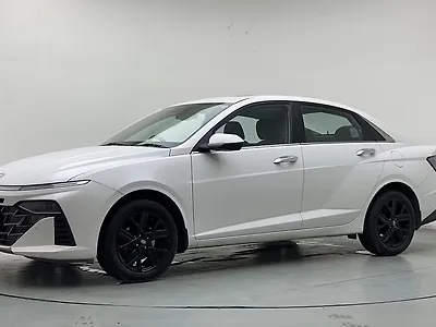 2023 Hyundai Verna SX (O) Turbo Petrol 1.5L Turbo Manual 1