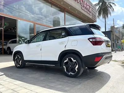 2022 Hyundai Alcazar Platinum (O) 7 Seater 2.0 Petrol AT