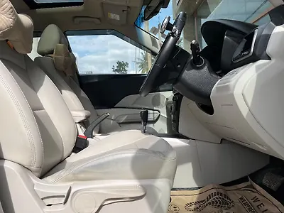 2020 Mahindra XUV300 W8 (O) 1.5 Diesel AMT
