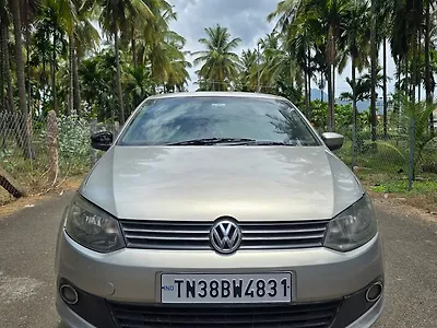 2013 Volkswagen Vento Highline Diesel 1
