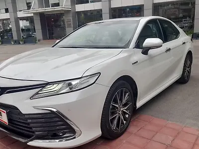 2022 Toyota Camry Hybrid