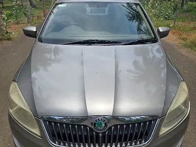 2013 Skoda Rapid Ambition 1.6 TDI CR MT 1