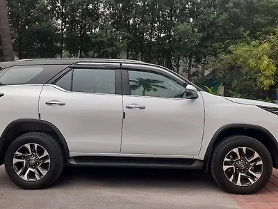 2024 Toyota Fortuner