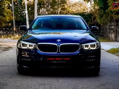 2018 BMW 5-Series 530i Sport Line 1