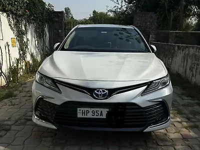 2024 Toyota Camry Hybrid 1