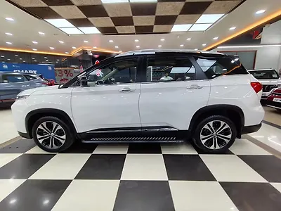 2023 MG Hector Plus Sharp 1.5 Petrol Turbo CVT 6-STR