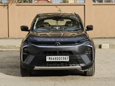 2025 Tata Nexon Fearless Plus (PS) Petrol 1.2L Turbo Automatic (DCT) Dark Edition 1