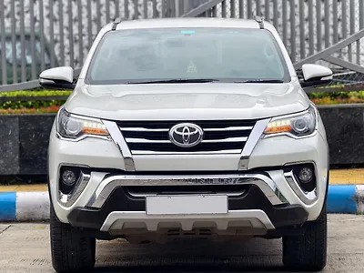 2017 Toyota Fortuner 2.8 4x2 AT [2016-2020] 1