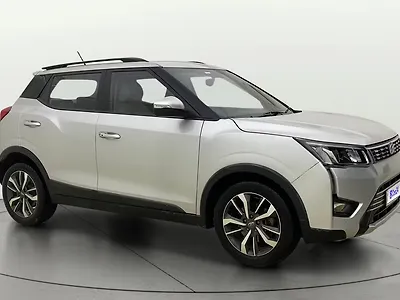 2021 Mahindra XUV300 W8 (O) 1.2 Petrol 1