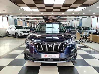 2021 Mahindra XUV700 AX 7 Petrol AT Luxury Pack 7 STR [2021] 1