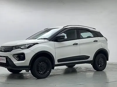 2023 टाटा नेक्सन XE 1