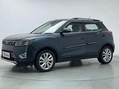 2021 Mahindra XUV300 W8 1.2 Petrol 1