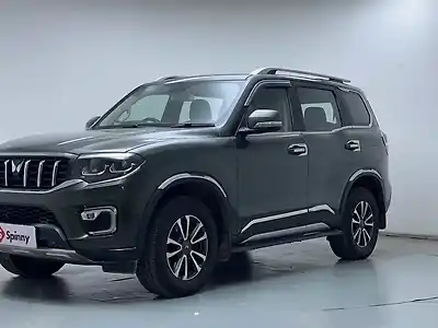 2023 महिंद्रा स्कॉर्पियो N Z8L डीज़ल एमटी 4WD 7 सीटर [2023-2024] 1