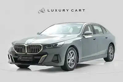 2024 बीएमडब्ल्यू 5 सीरीज़ 530Li Petrol 2.0L Turbo Automatic Aluminium Satinated 1