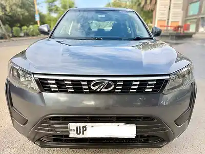 2021 महिंद्रा XUV300 w6 1.5 डीज़ल [2020] 1