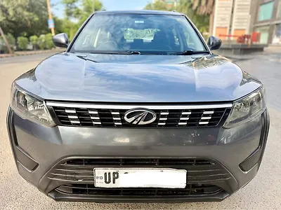 2021 Mahindra XUV300 W6 1.5 Diesel [2020] 1