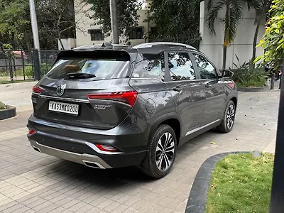 2022 MG Hector Plus Sharp 2.0 Diesel Turbo MT 6-STR