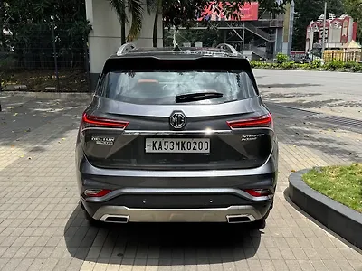 2022 MG Hector Plus Sharp 2.0 Diesel Turbo MT 6-STR