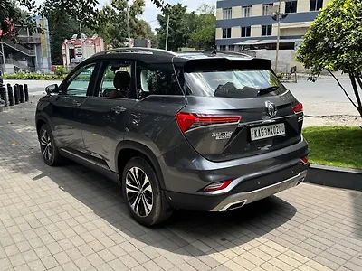 2022 MG Hector Plus Sharp 2.0 Diesel Turbo MT 6-STR