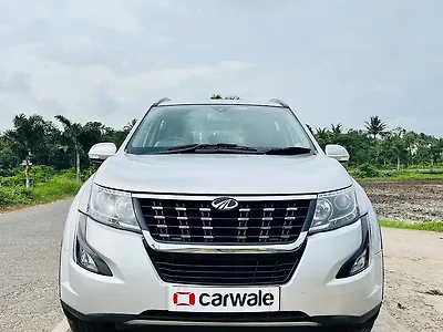 2018 Mahindra XUV500 W7 [2018-2020] 1