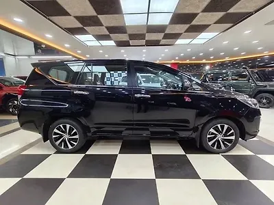 2022 Toyota Innova Crysta ZX 2.7 AT 7 STR