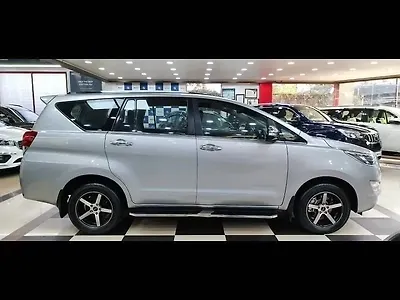 2017 Toyota Innova Crysta 2.4 VX 7 STR
