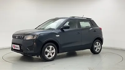 2022 Mahindra XUV300 W6 1.2 Petrol 1 2022 Mahindra XUV300 W6 1.2 Petrol 1