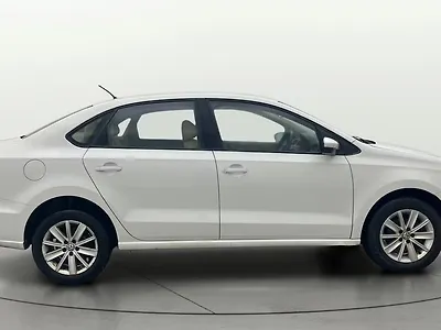 2015 Volkswagen Vento Highline 1.2 (P) AT