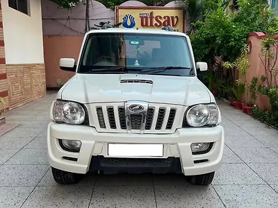 2010 Mahindra Scorpio SLE BS-III 1