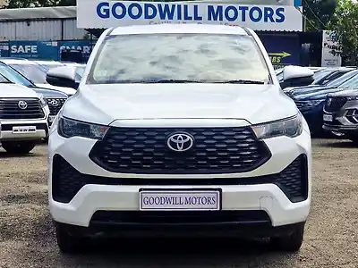 2023 टोयोटा इनोवा हायक्रॉस GX Petrol Automatic (CVT) 7 STR 1