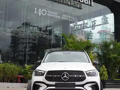 2026 मर्सिडीज़ बेंज़ GLE AMG Line Mild Hybrid (Electric + Diesel) 2.0L Turbo Automatic AMG Line 1