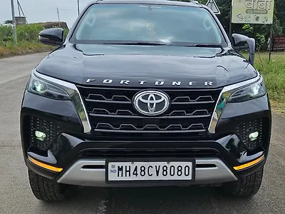 2023 Toyota Fortuner 4x2 2WD Diesel 2.8L Turbo Automatic (TC) 1 2023 Toyota Fortuner 4x2 2WD Diesel 2.8L Turbo Automatic (TC) 1
