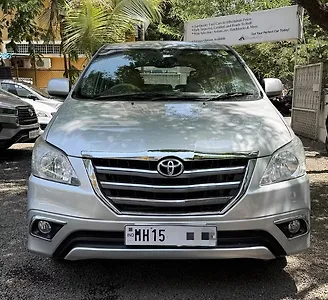 2014 Toyota Innova 2.5 G 7 STR BS-IV 1 2014 Toyota Innova 2.5 G 7 STR BS-IV 1