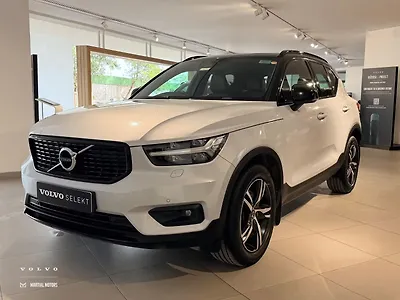 2020 Volvo XC40 T4 R-Design