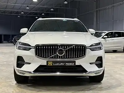 2022 Volvo XC60 B5 Inscription 1
