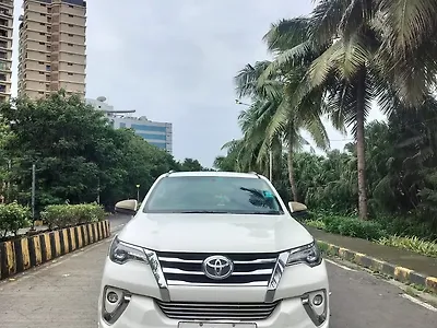 2018 Toyota Fortuner 2.8 4x2 AT [2016-2020] 1