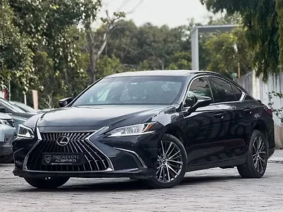 2024 Lexus ES 500e 300h Exquisite 1