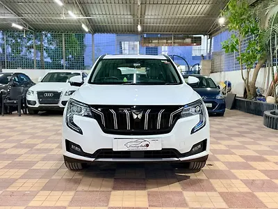 2025 Mahindra XUV700 AX7 Luxury Pack AWD Diesel 2.2L Turbo Automatic 7 STR 1