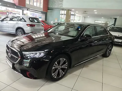 2025 Mercedes-Benz E-Class E200