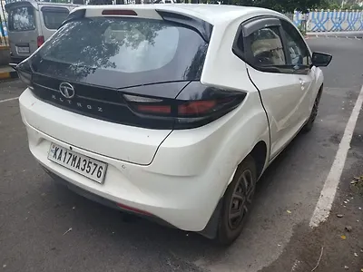 2020 Tata Altroz XE Petrol