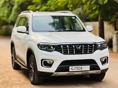 2025 Mahindra Scorpio N Z8 S 2WD Diesel 2.2L Turbo Automatic 7 STR [2024-2026] 1