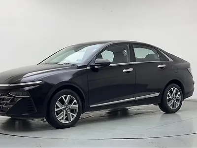 2023 Hyundai Verna SX Petrol 1.5L Manual 1