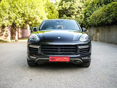 2015 Porsche Cayenne Turbo 1