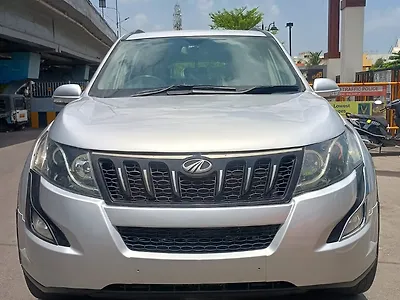2016 Mahindra XUV500 W6 1