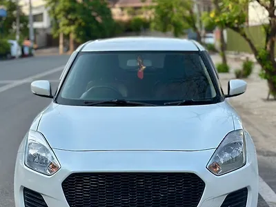 2023 Maruti Suzuki Swift VXi 1