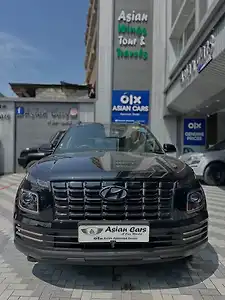 2024 Hyundai Venue SX 1.2 Petrol MT Knight Edition 1