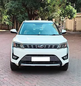 2020 Mahindra XUV300 W8 (O) 1.5 Diesel AMT 1 2020 Mahindra XUV300 W8 (O) 1.5 Diesel AMT 1