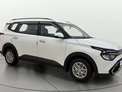 2023 Kia Carens Prestige 1.5 Petrol MT 7 STR 1