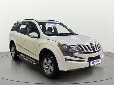 2013 महिंद्रा XUV500 w8 1