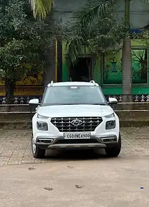 2020 Hyundai Venue S 1.2 Petrol 1